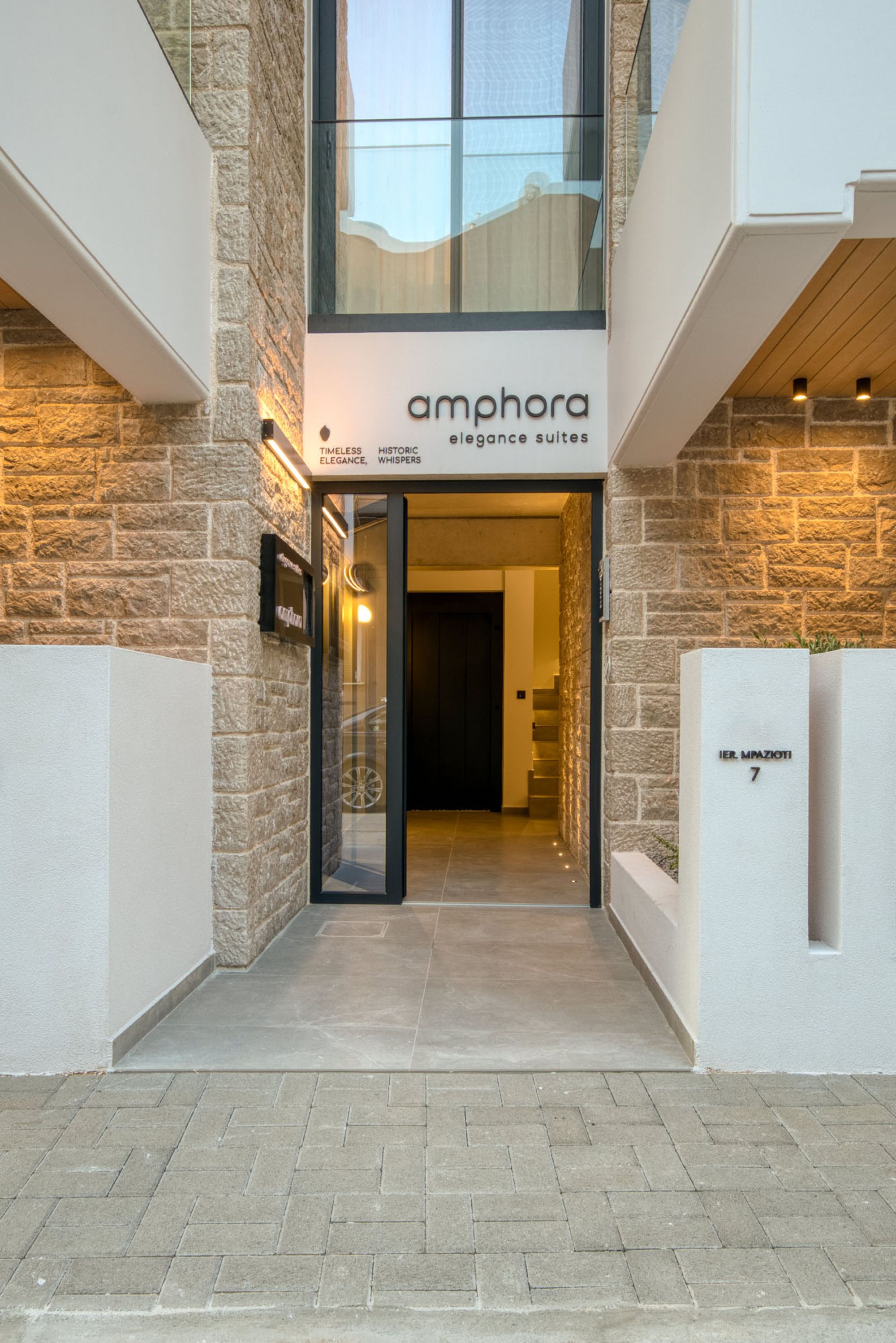 24_Amphora