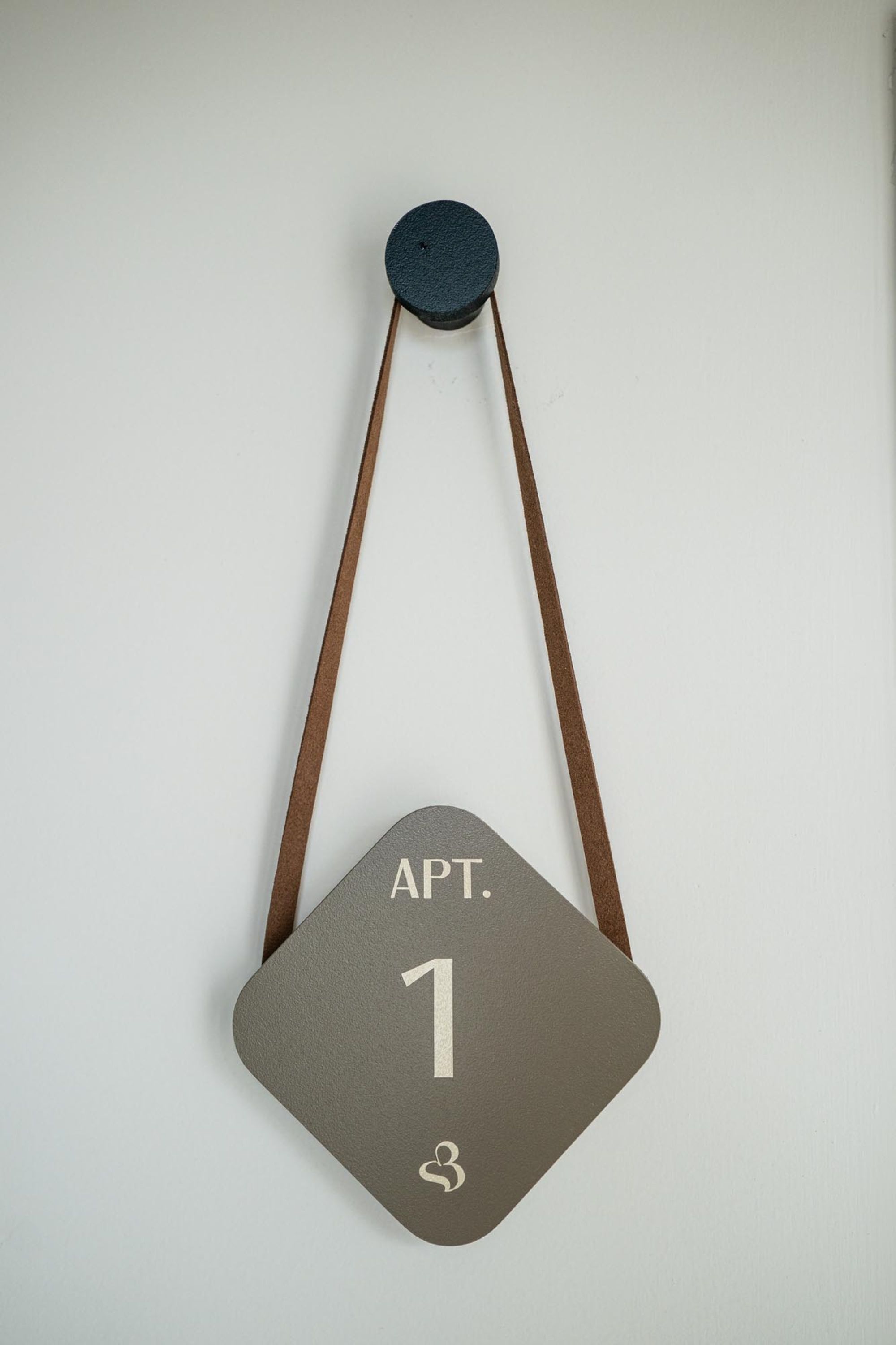 21_01-Aprtm-039